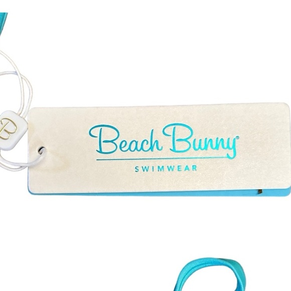 Beach Bunny Bikini Top nwt - Picture 3 of 4